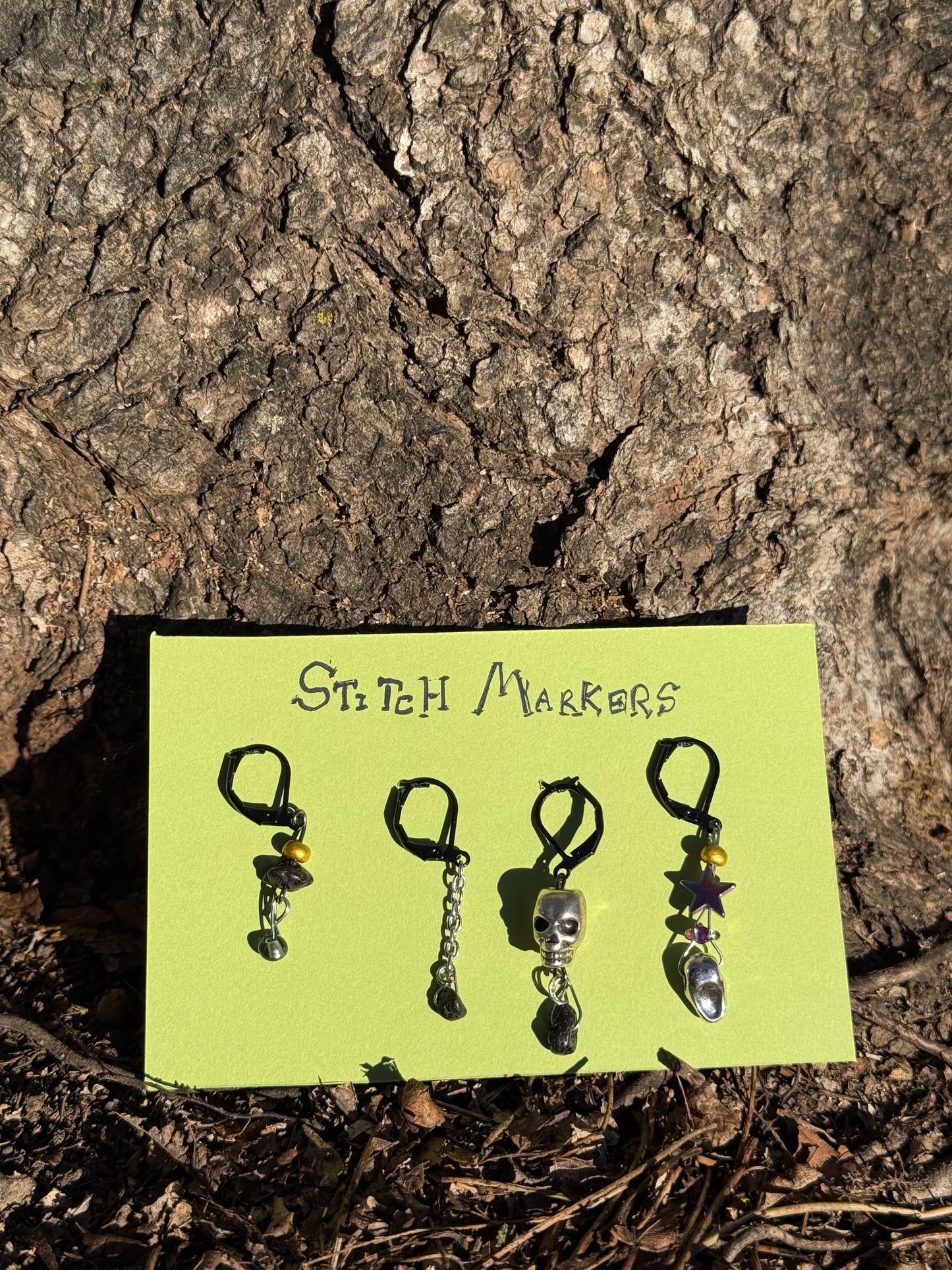 Skull Stitch Marker Set 1
