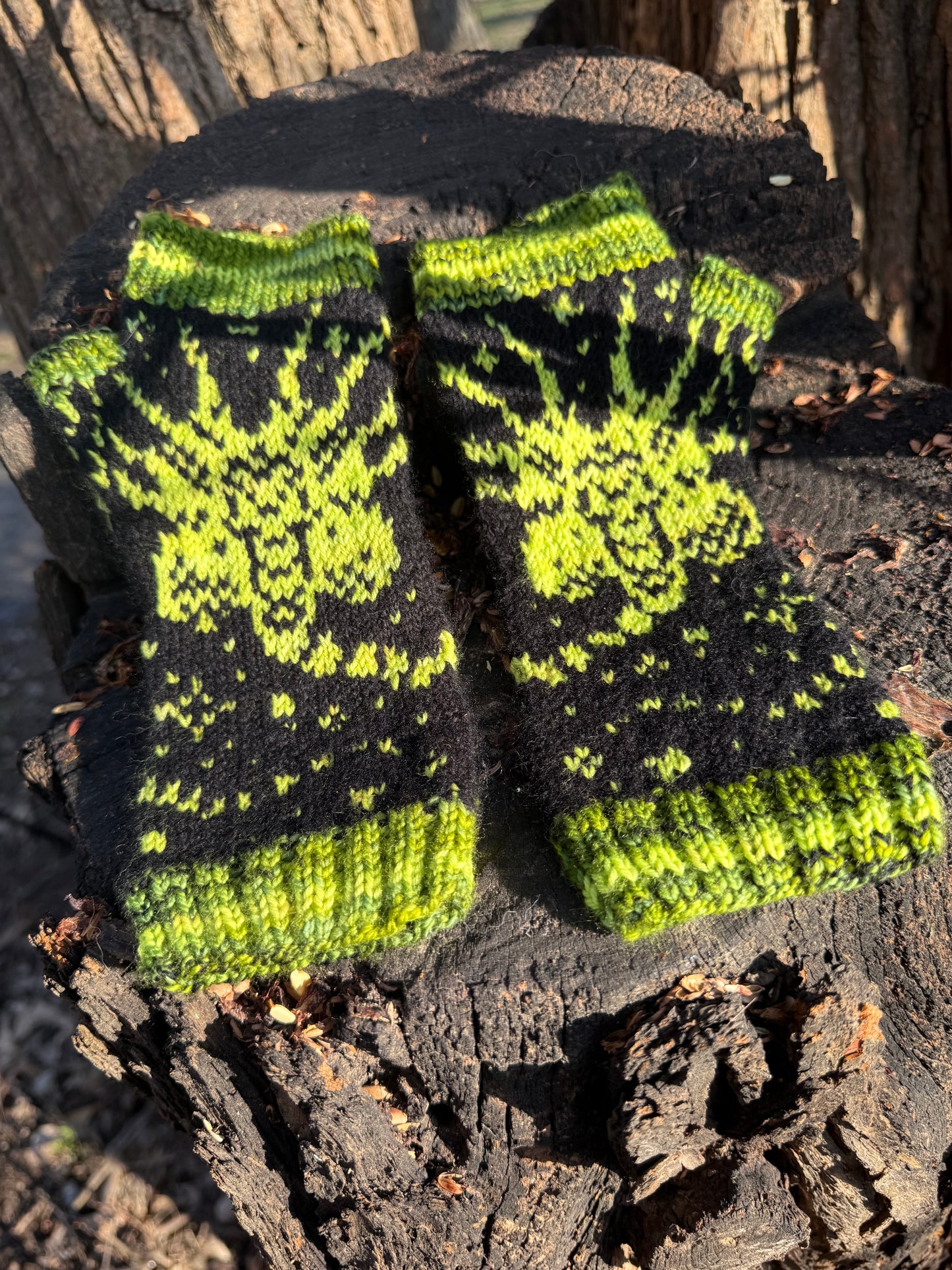 Handhugger Gloves Pattern