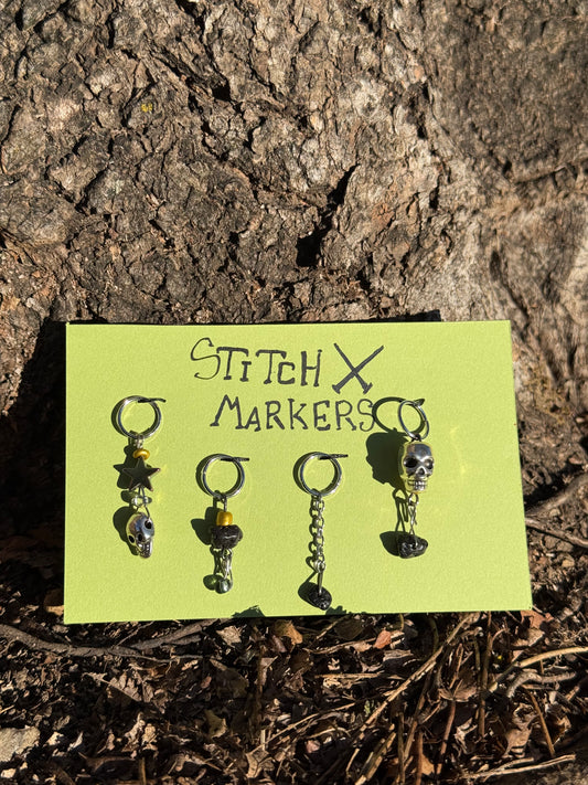 Skull Stitch Marker Set 2